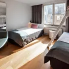 Forretning 1 billede HOTEL TWENTYSEVEN Rejser & Turisme i København K 84