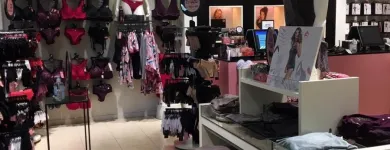 Forretning 8 billede HUNKEMÖLLER Tøjbutikker i Roskilde 85