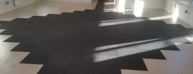 Forretning 2 billede KIMS GULVBELÆGNING APS Hus & Hjem i Frederiksværk 84