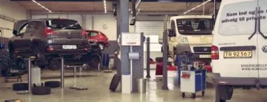 Forretning 2 billede PEDERSEN & GRAVERSEN Bil, Båd & Motor i Herning 82