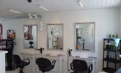 Forretning 1 billede ANIKA'S FRISØR & SKØNHEDSCENTER