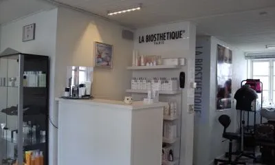 Forretning 2 billede ANIKA'S FRISØR & SKØNHEDSCENTER